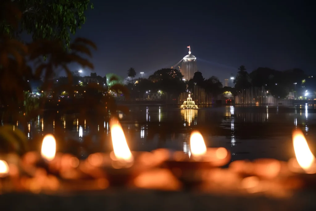 Lingaraj Temple Bhubaneswar | localdrive