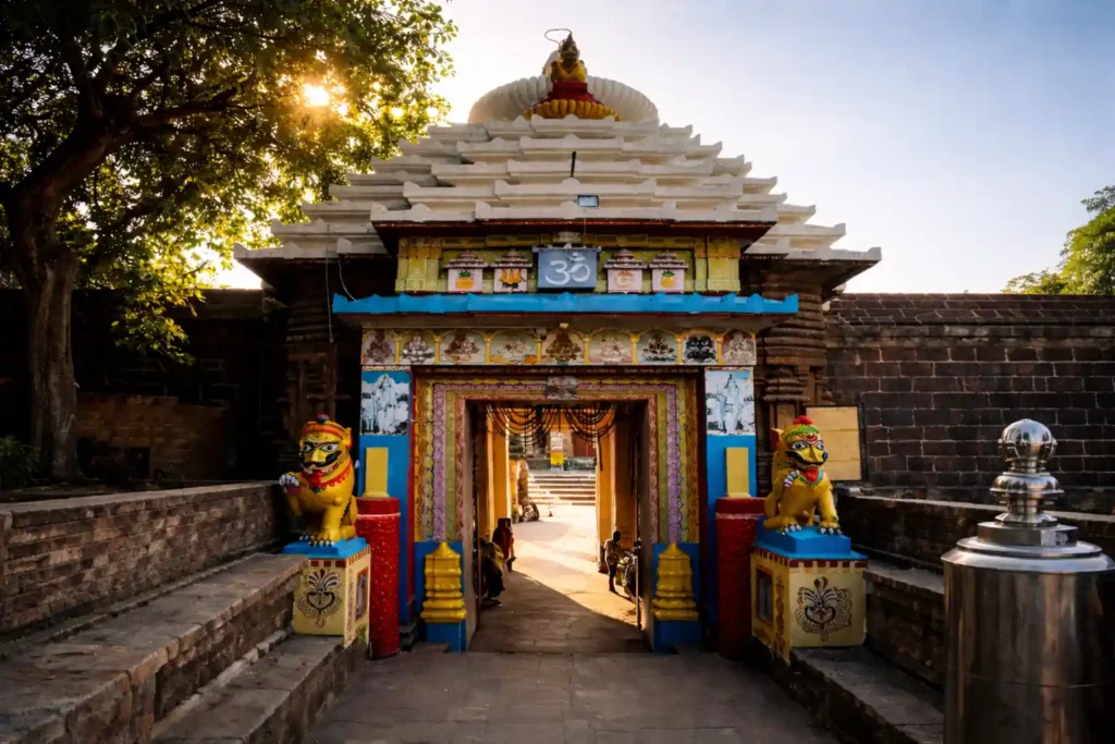 Lingaraj Temple Bhubaneswar | localdrive