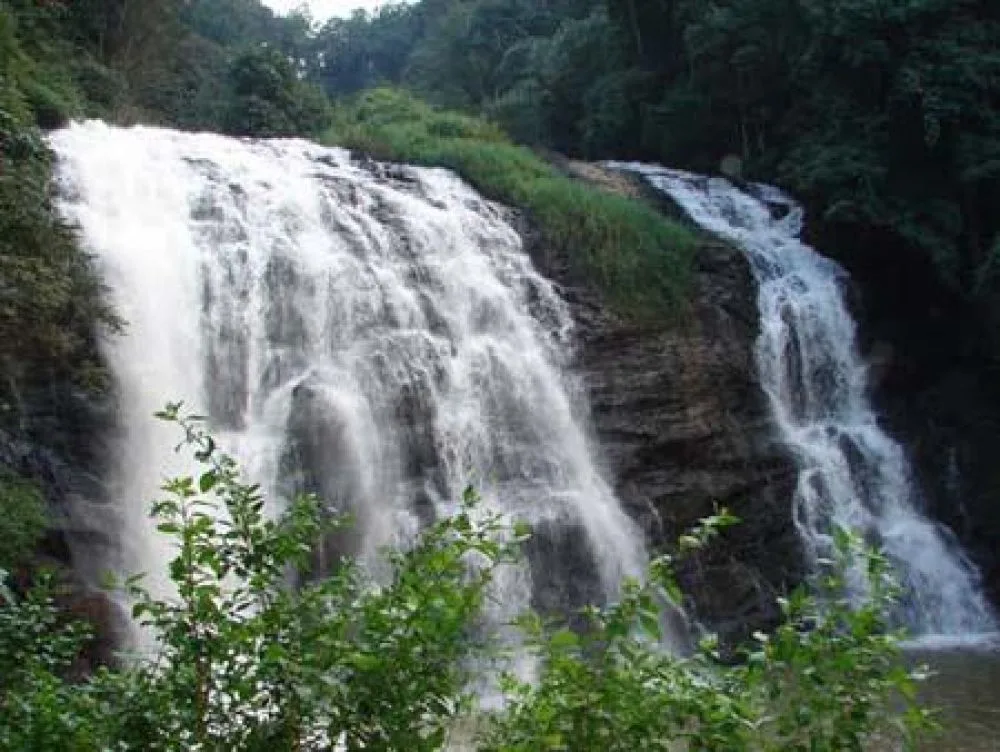 Beautiful Waterfalls | localdrive