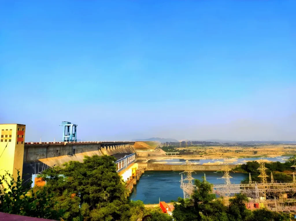 Hirakud Dam | localdrive