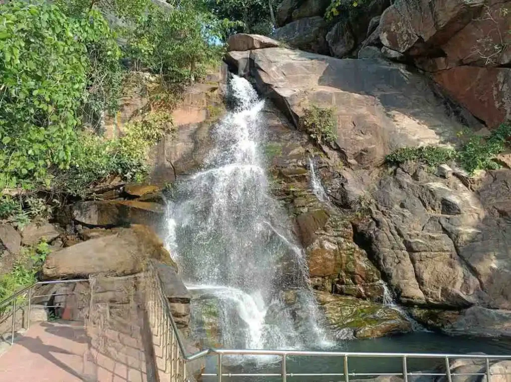 Beautiful Waterfalls | localdrive