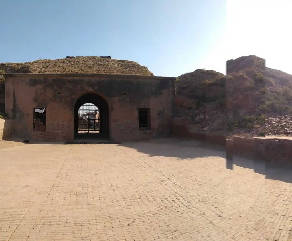 Asurgarh Fort | localdrive