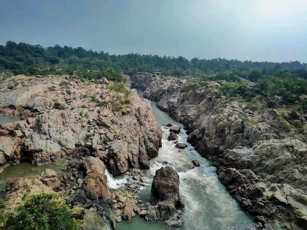 Bhimkund Waterfall | localdrive
