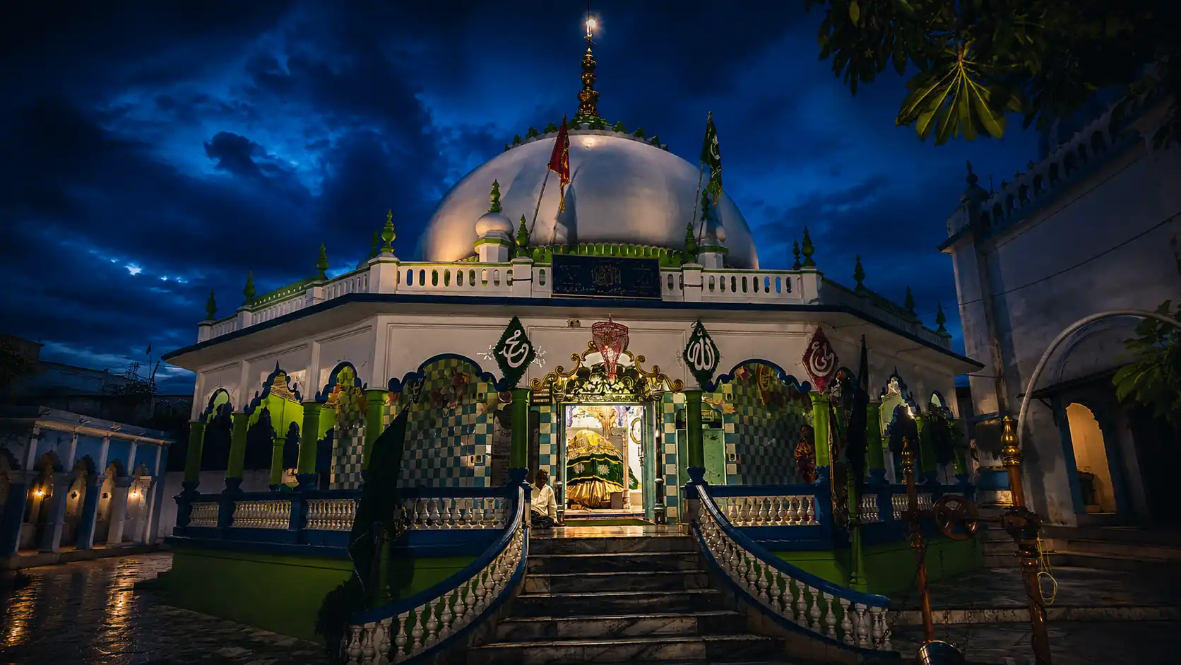 Baba Bukhari Kaipadar: Spiritual Guide to the Famous Peer Shrine