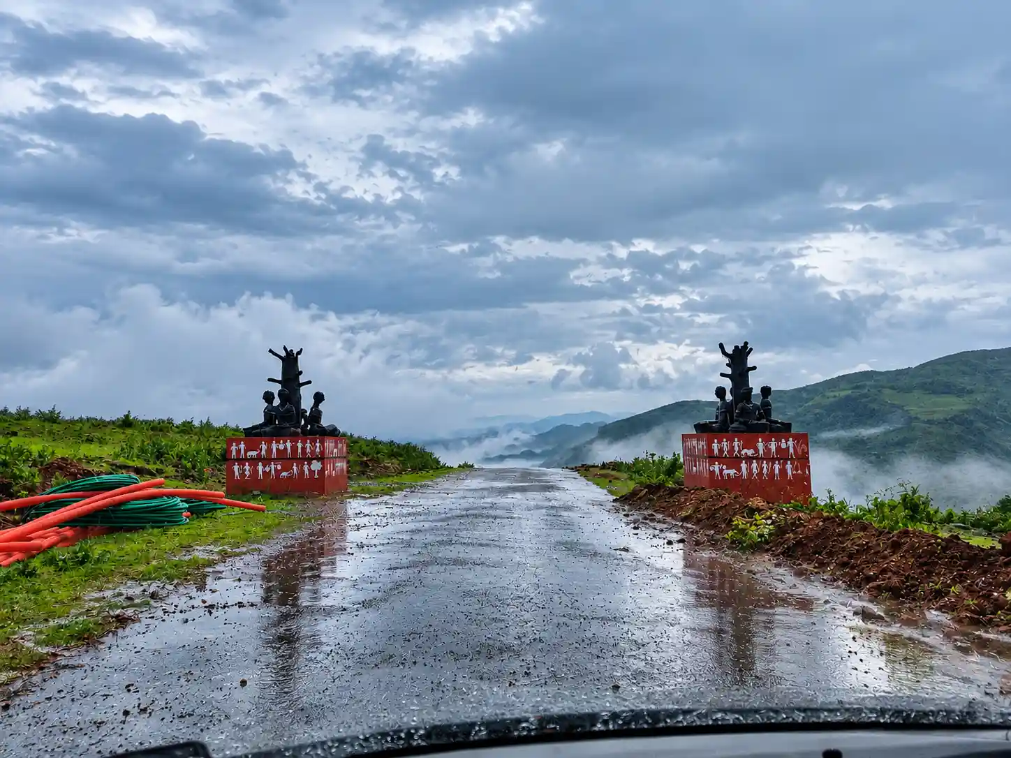 Mobile internet connectivity along the road to Talamali, Talamali Koraput | localdrive